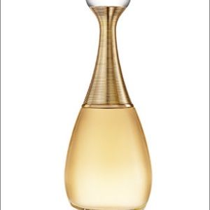 Meet your Posher, Nadia